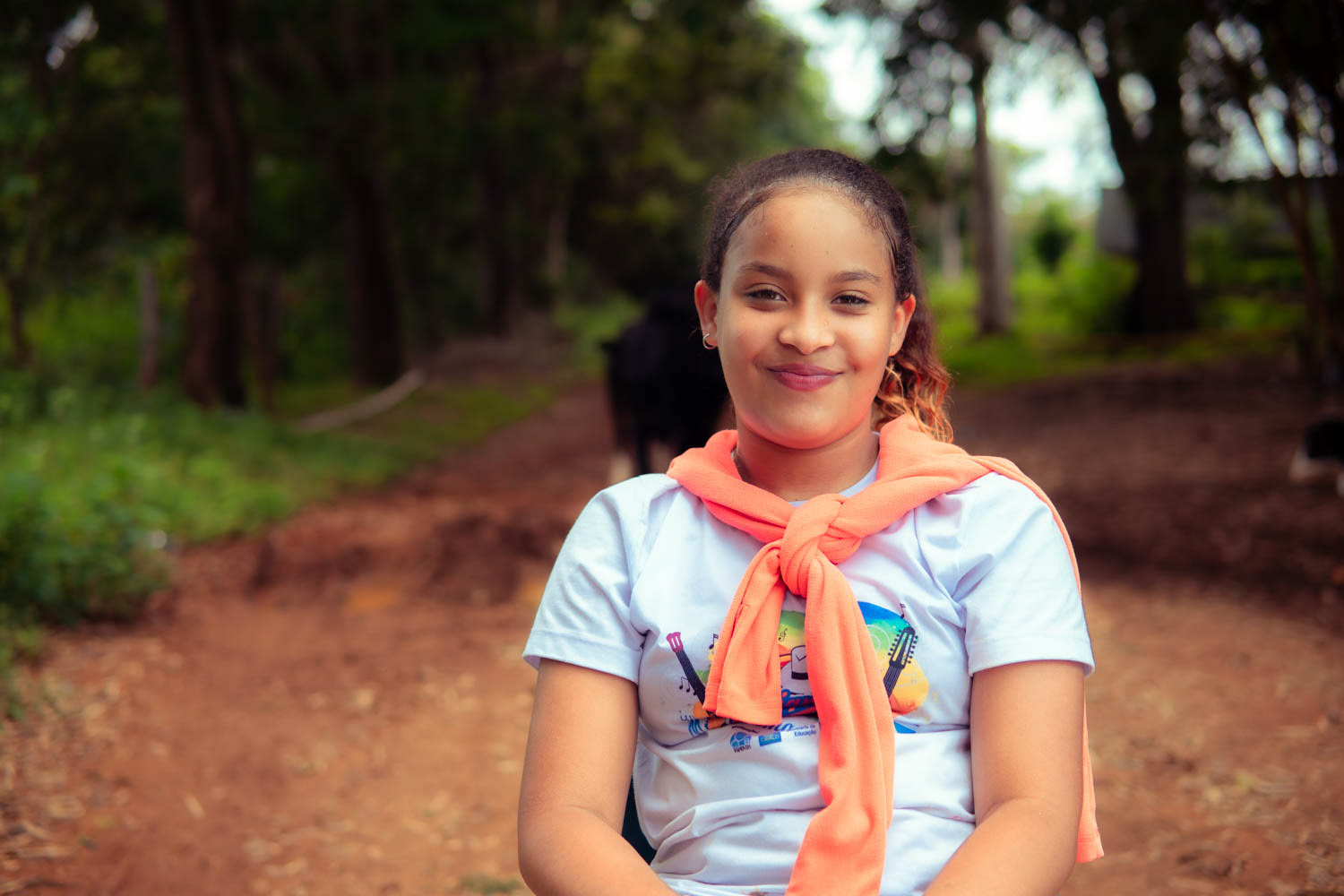 Retrato de criança sorrindo, projeto Viajando no Samba